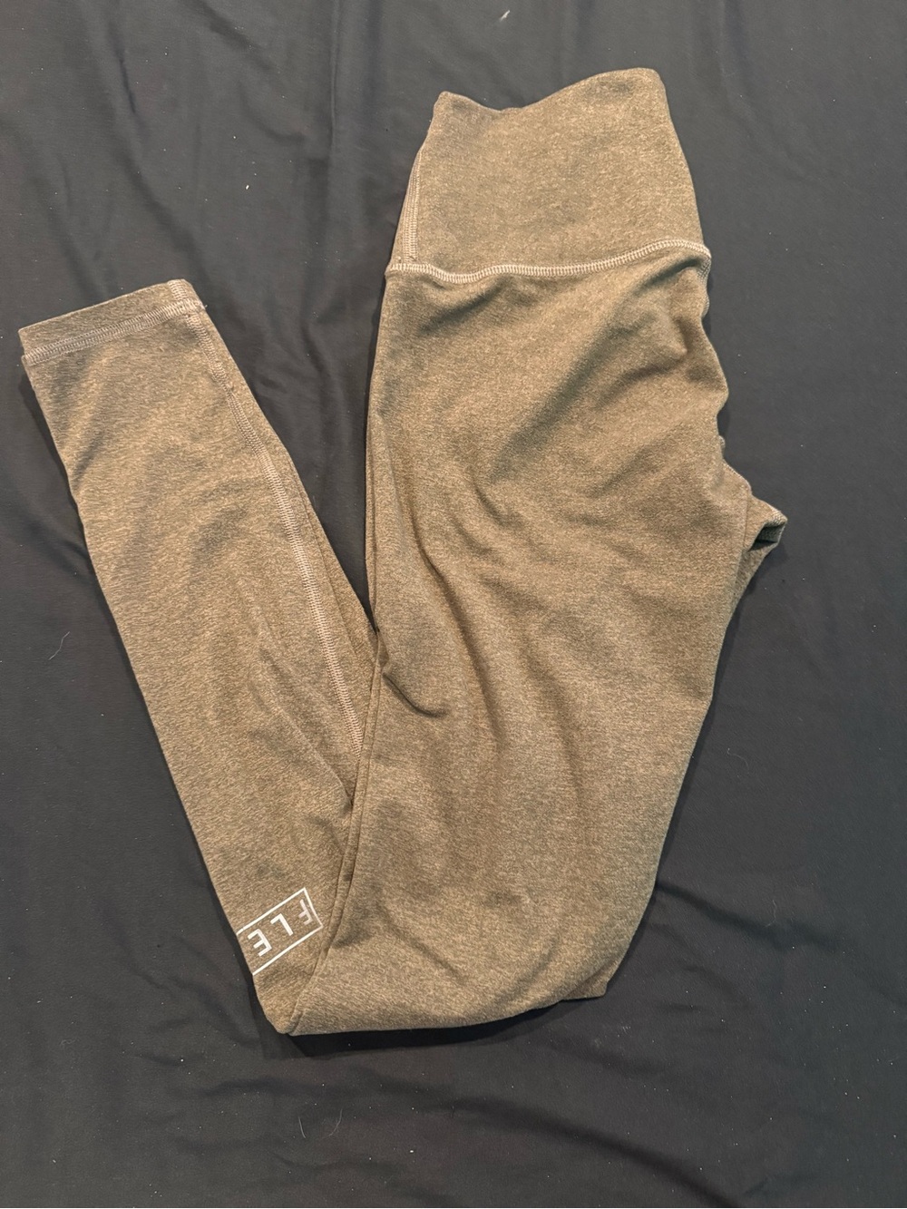 Fleo High-Waist Active Leggings in Olive Green